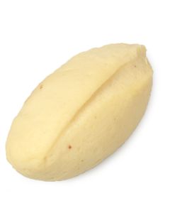 Une quenelle GIRAUDET,  à la Truite et truite fumée. Quenelles de 80 g.